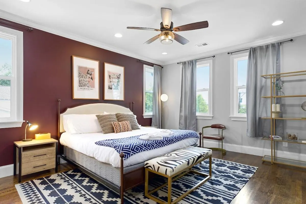 Holiday home 5 Mins To Downtown - Big Luxury House - 7 Beds Villa Nashville